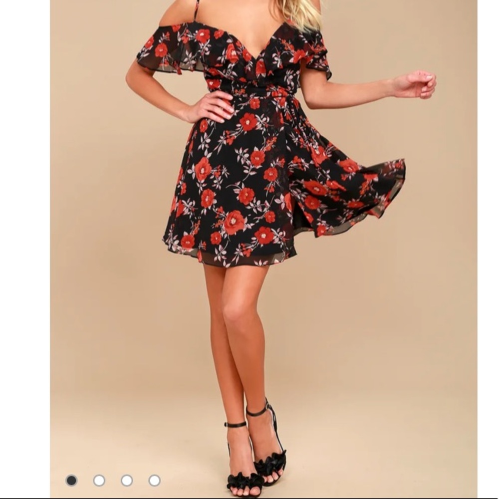 Lulu’s Small Devoted to Love Black Floral Print Wrap Dress